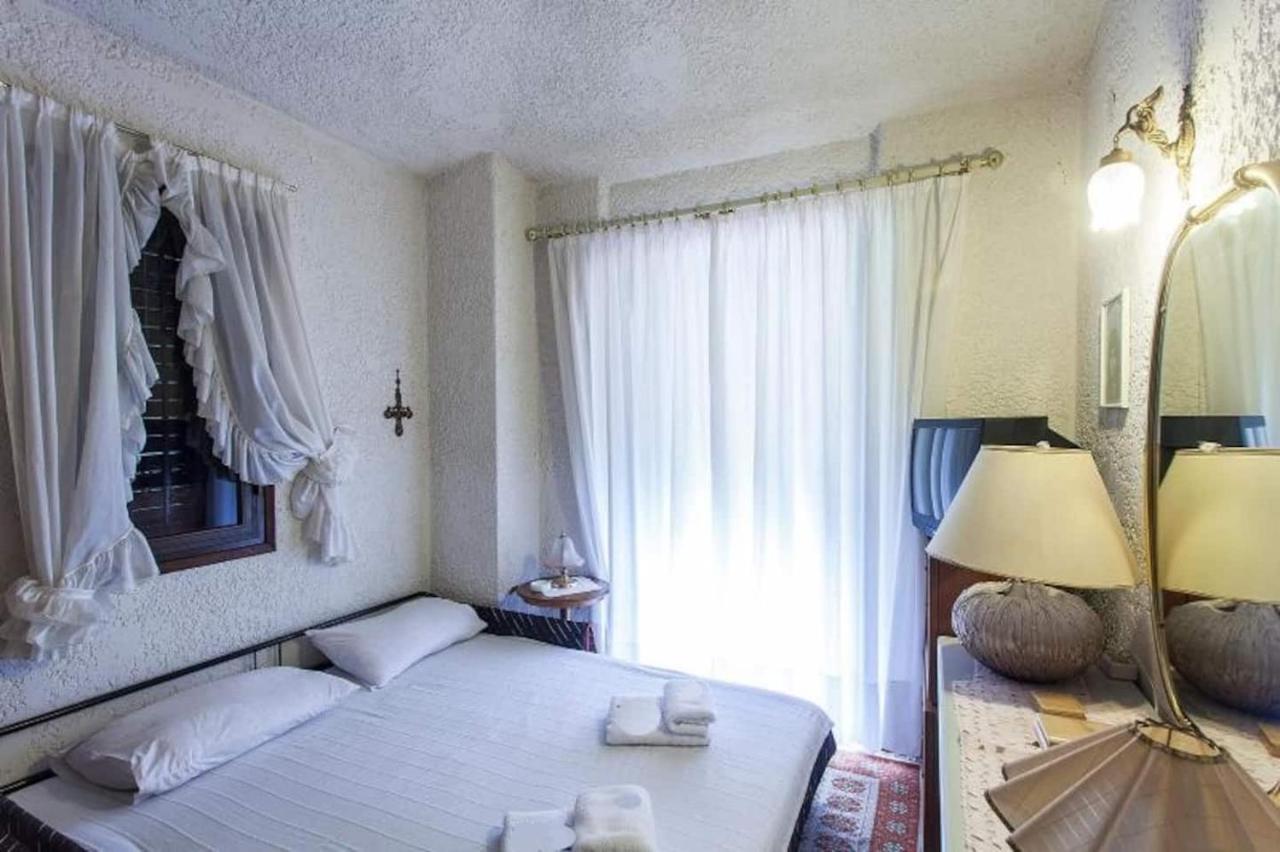 Beachfront Villa 100M From Sea For Up To 10 Guests Siviri Exterior photo