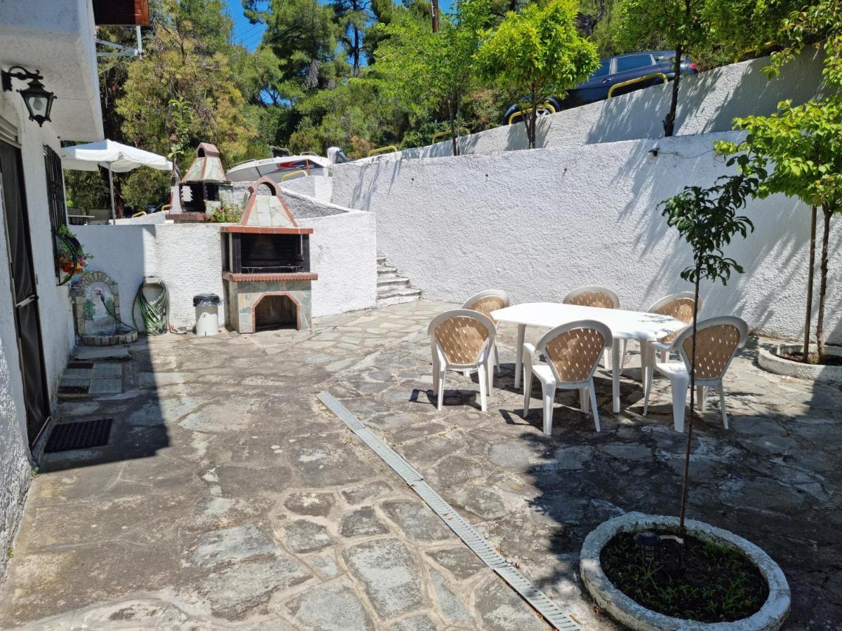 Beachfront Villa 100M From Sea For Up To 10 Guests Siviri Exterior photo