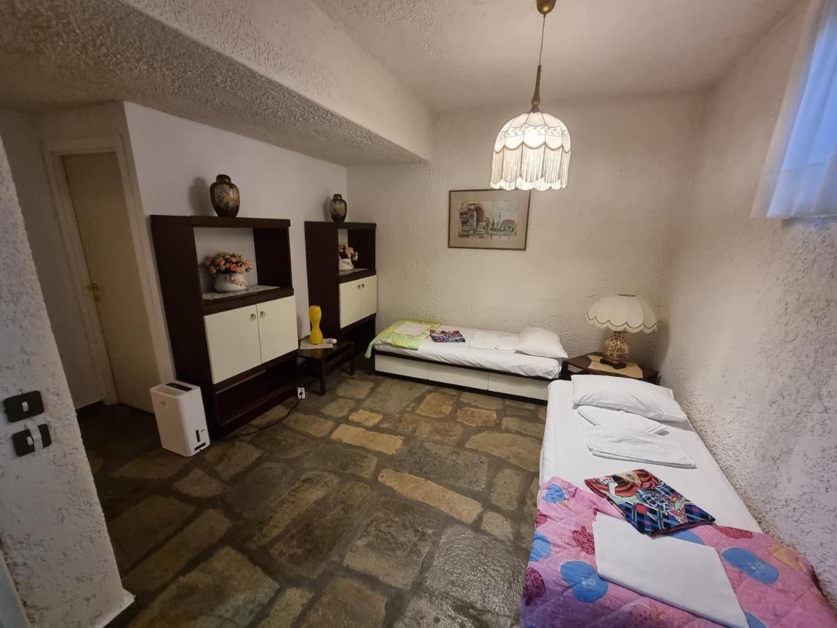 Beachfront Villa 100M From Sea For Up To 10 Guests Siviri Exterior photo
